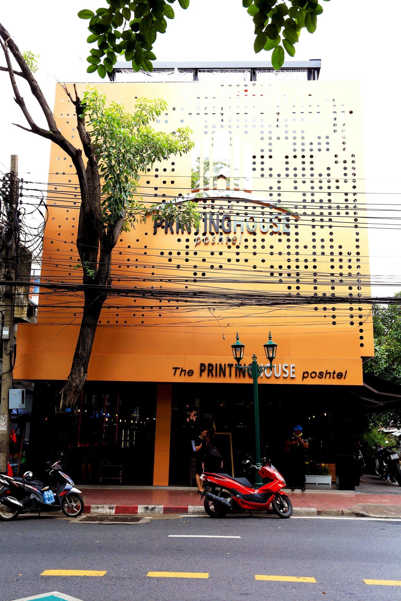 Фото The Printing House Poshtel Bangkok