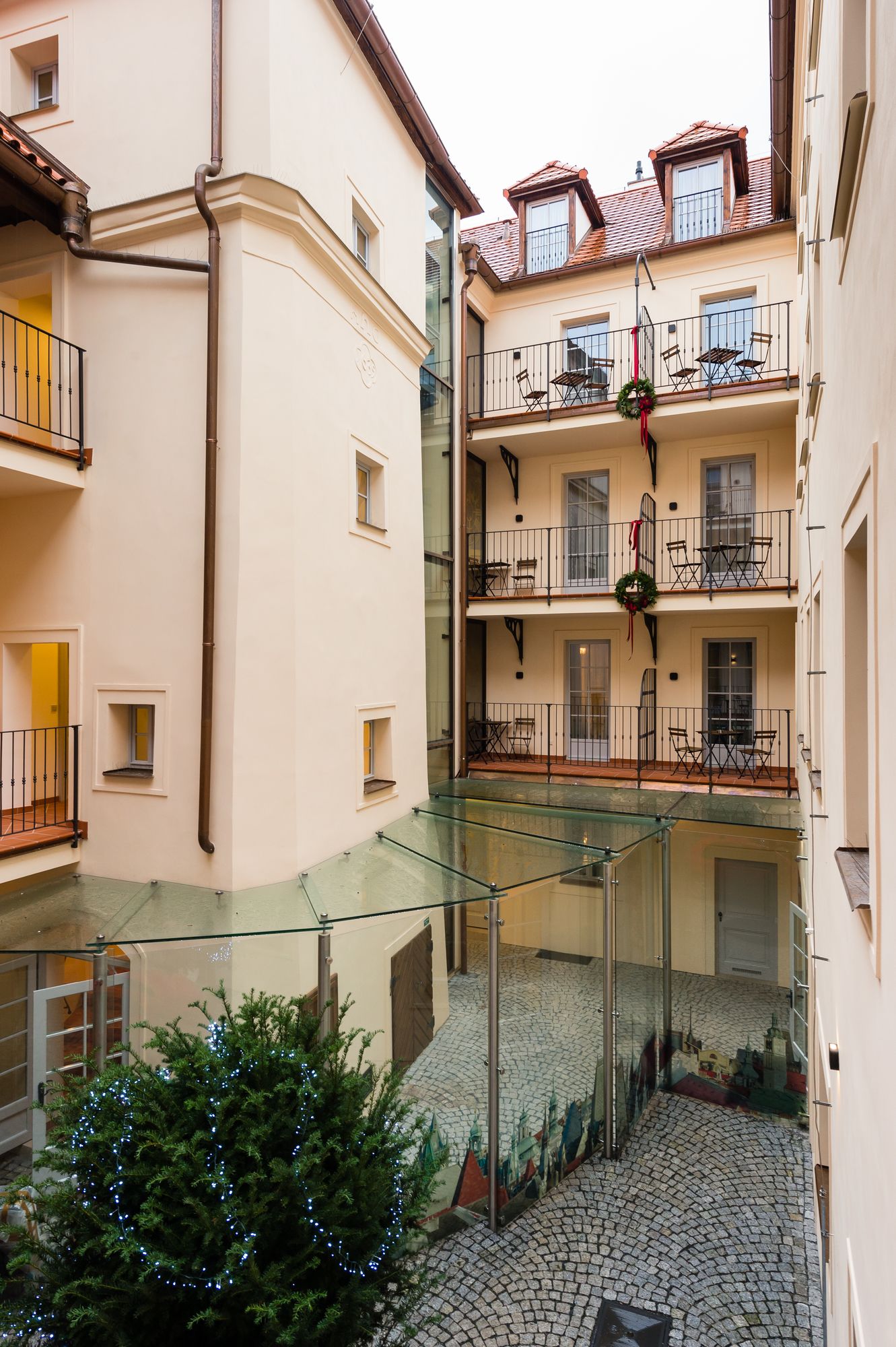 Фото Old Royal Post Hotel