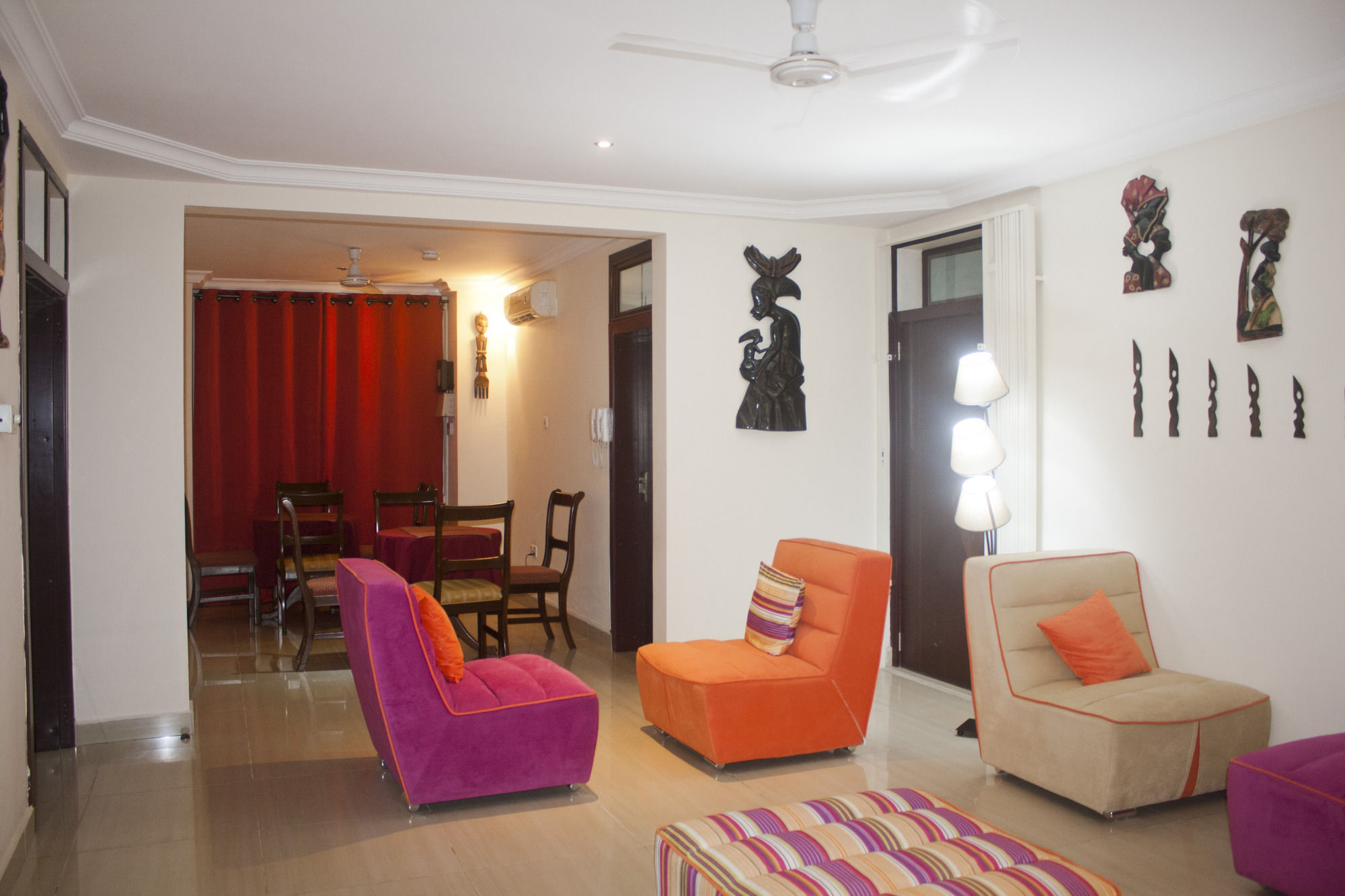 Фото At Home Boutique Hostel and Suite