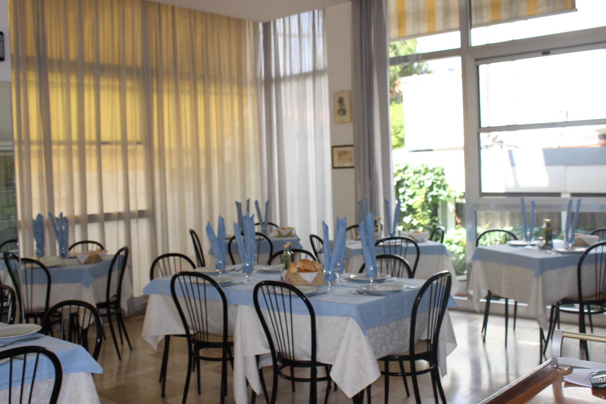 Фото Hotel Amados