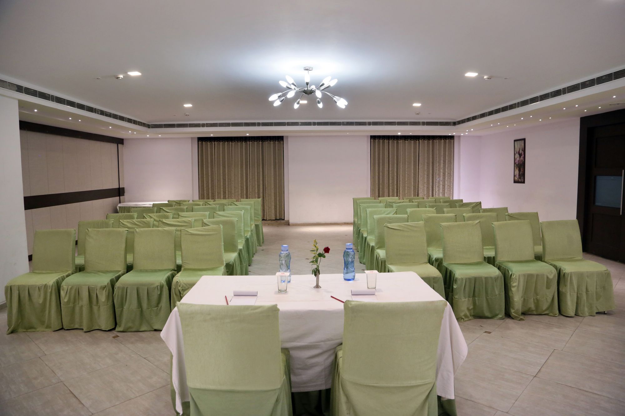 Фото The Grand Radiant