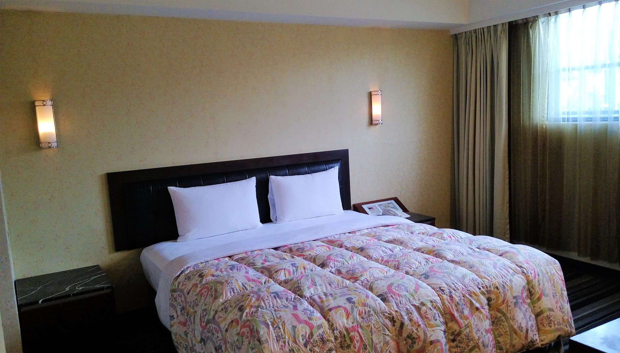 Фото Unite Hotel