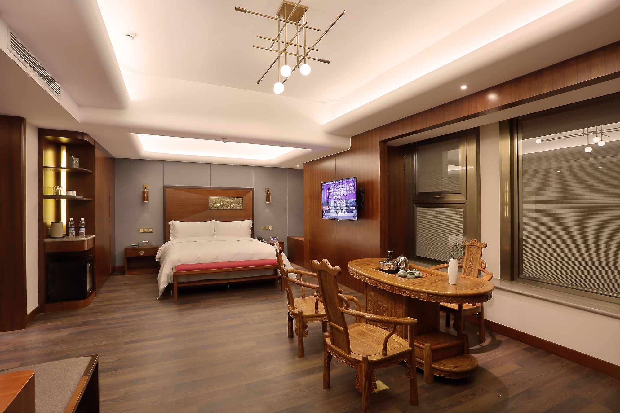 Фото Lujia International Hotel