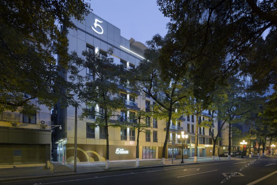 Фото Ln Hotel Five