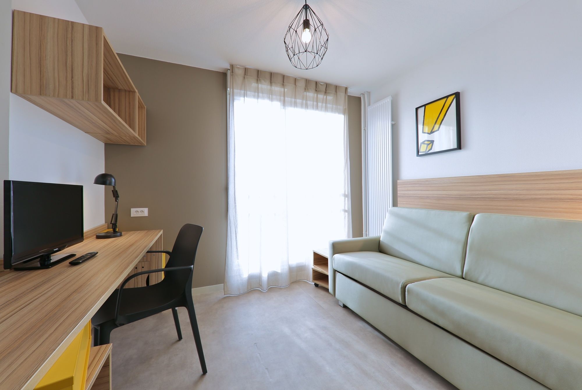 Фото отеля 1