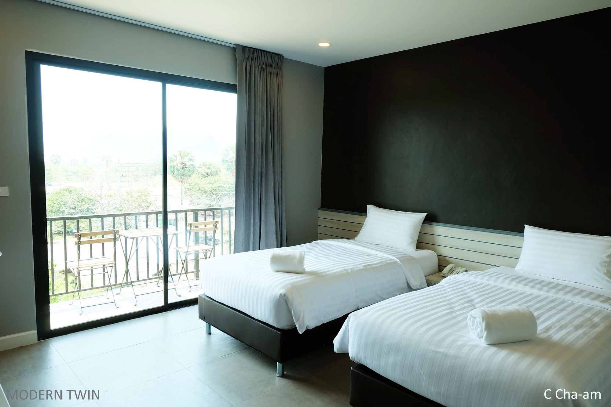 Фото C Cha-am Hotel