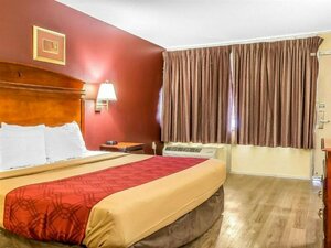 Гостиница Red Carpet Inn Philadelphia Airport