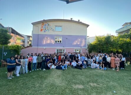Jardín de infancia, guardería Montessori Anaokulu, , foto