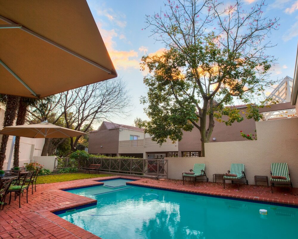 Фото Courtyard Hotel Sandton