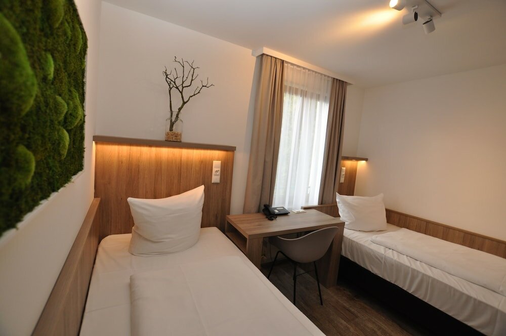 Фото Hotel Perlach Allee by Blattl