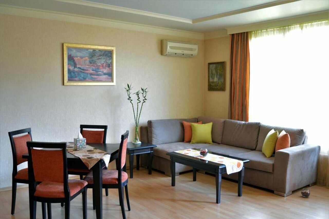 Фото Aparthouse Borovo