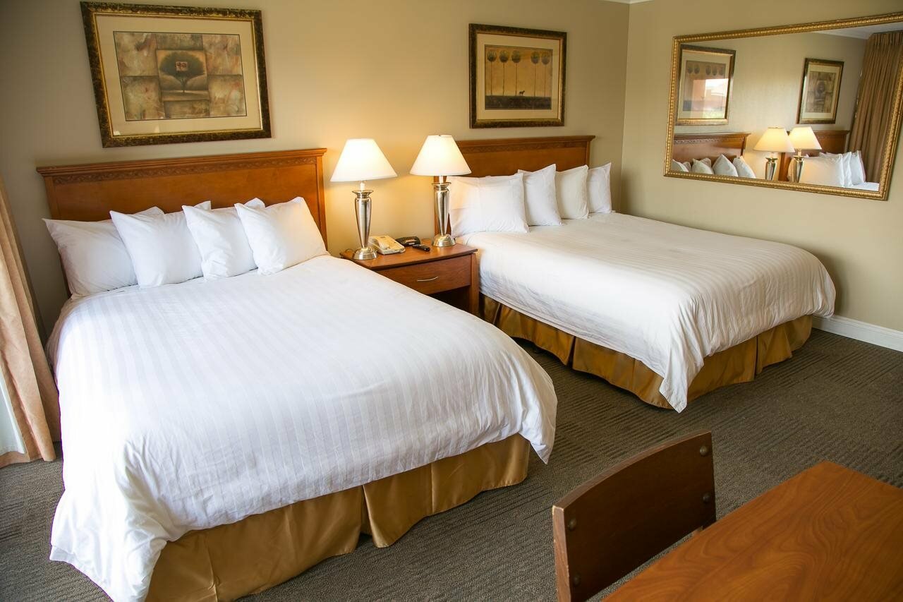 Фото Hourglass Hotel, Ascend Hotel Collection