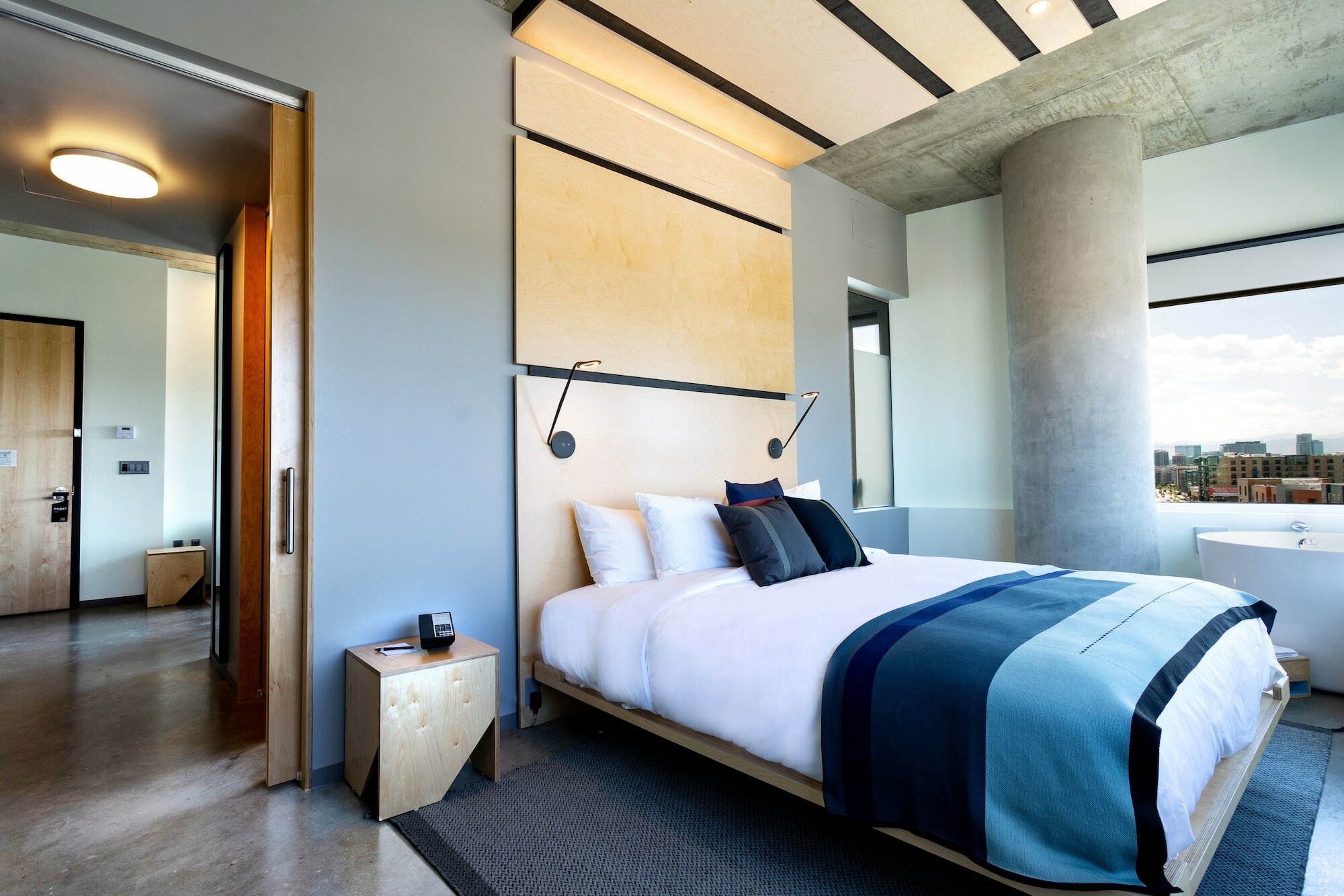 Фото The Source Hotel