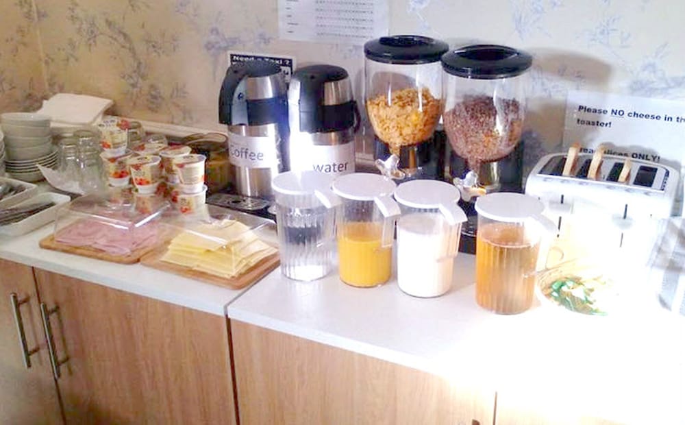 Фото West Cromwell Hotel