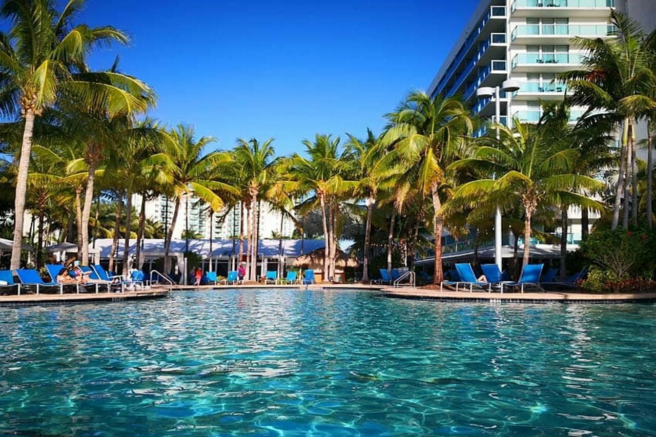 Фото DoubleTree Resort by Hilton Hollywood Beach