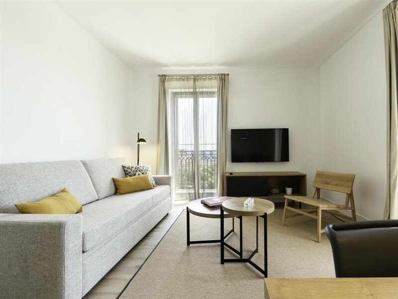 Фото Port Plaza Apartments