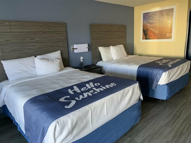 Фото Days Inn by Wyndham Okmulgee