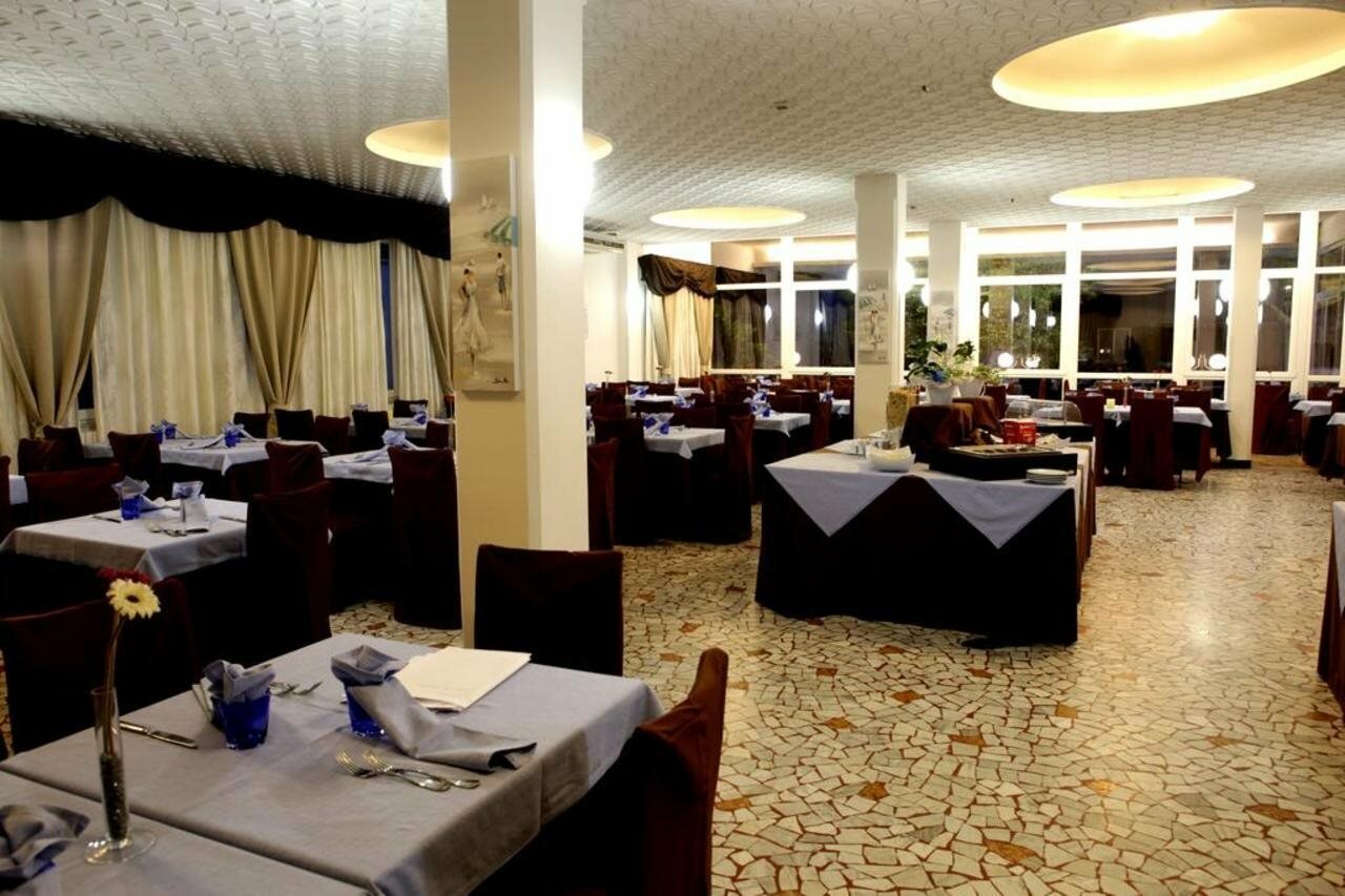 Фото New Hotel Jolie