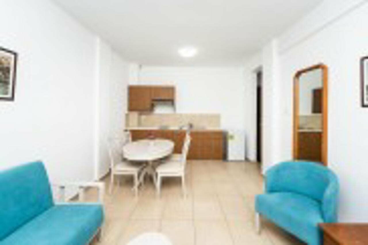 Фото Flora Hotel Apartments