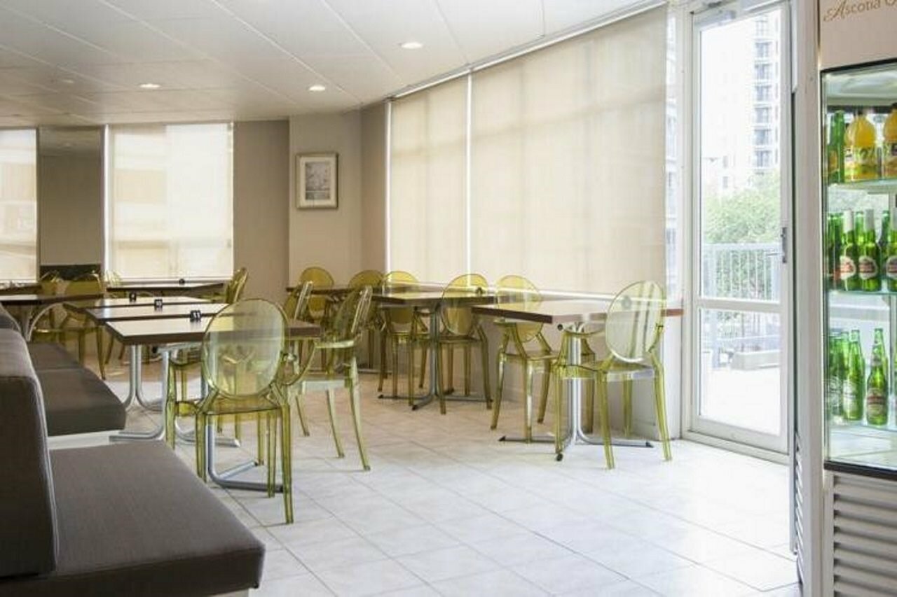 Фото Ascotia off Queen