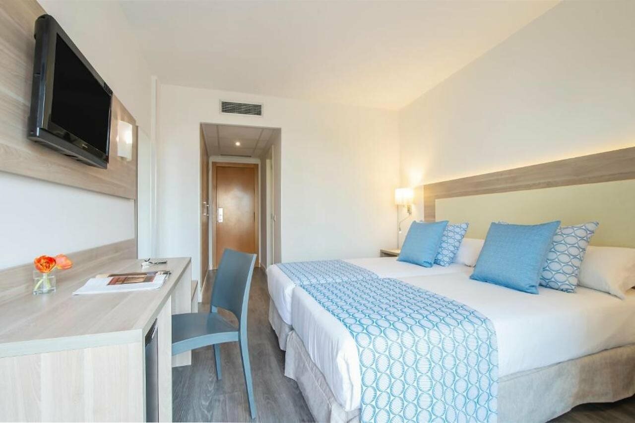 Фото Hotel Benidorm East by Pierre & Vacances