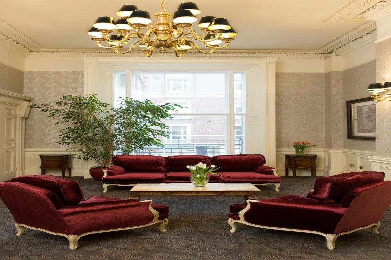 Фото Albany House