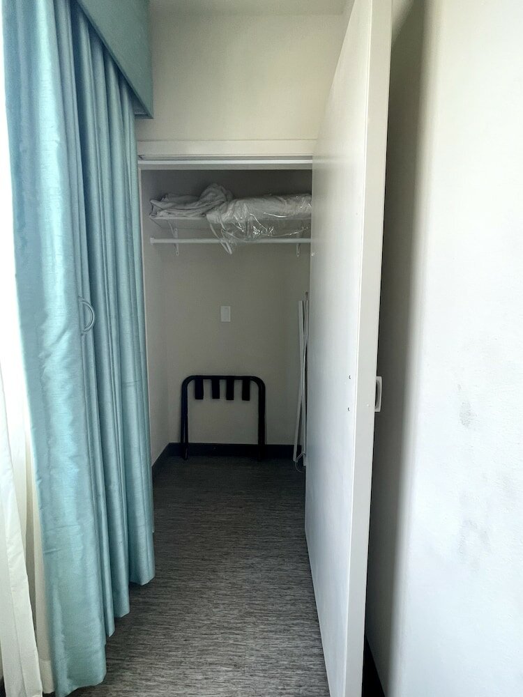 Фото Red Roof Inn Plus+ & Suites Tampa