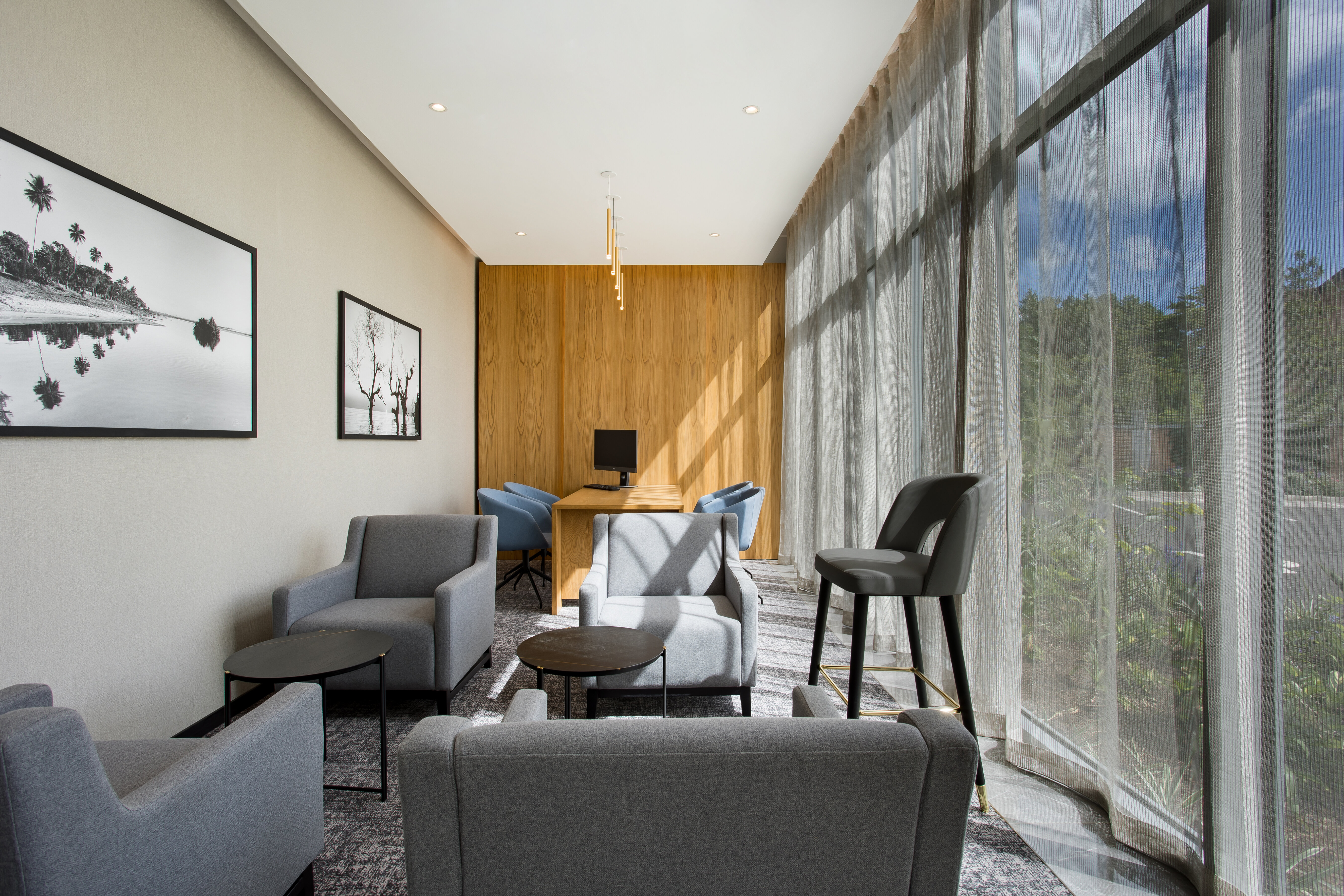 Фото Radisson Hotel Tamboho Waterfront Antananarivo