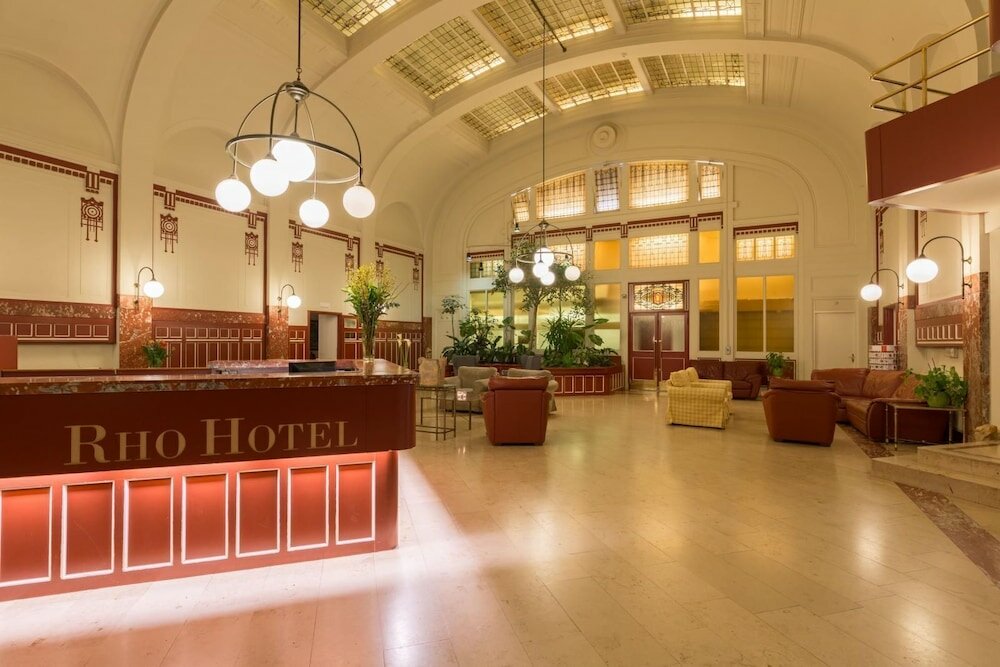 Фото отеля 1