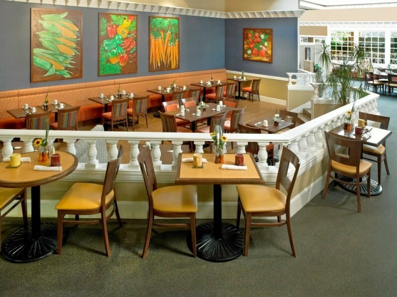 Фото Ramada Edmonton Hotel & Conference Centre