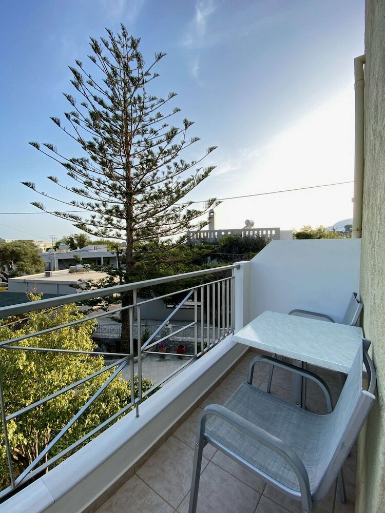 Фото Manolis Apartments