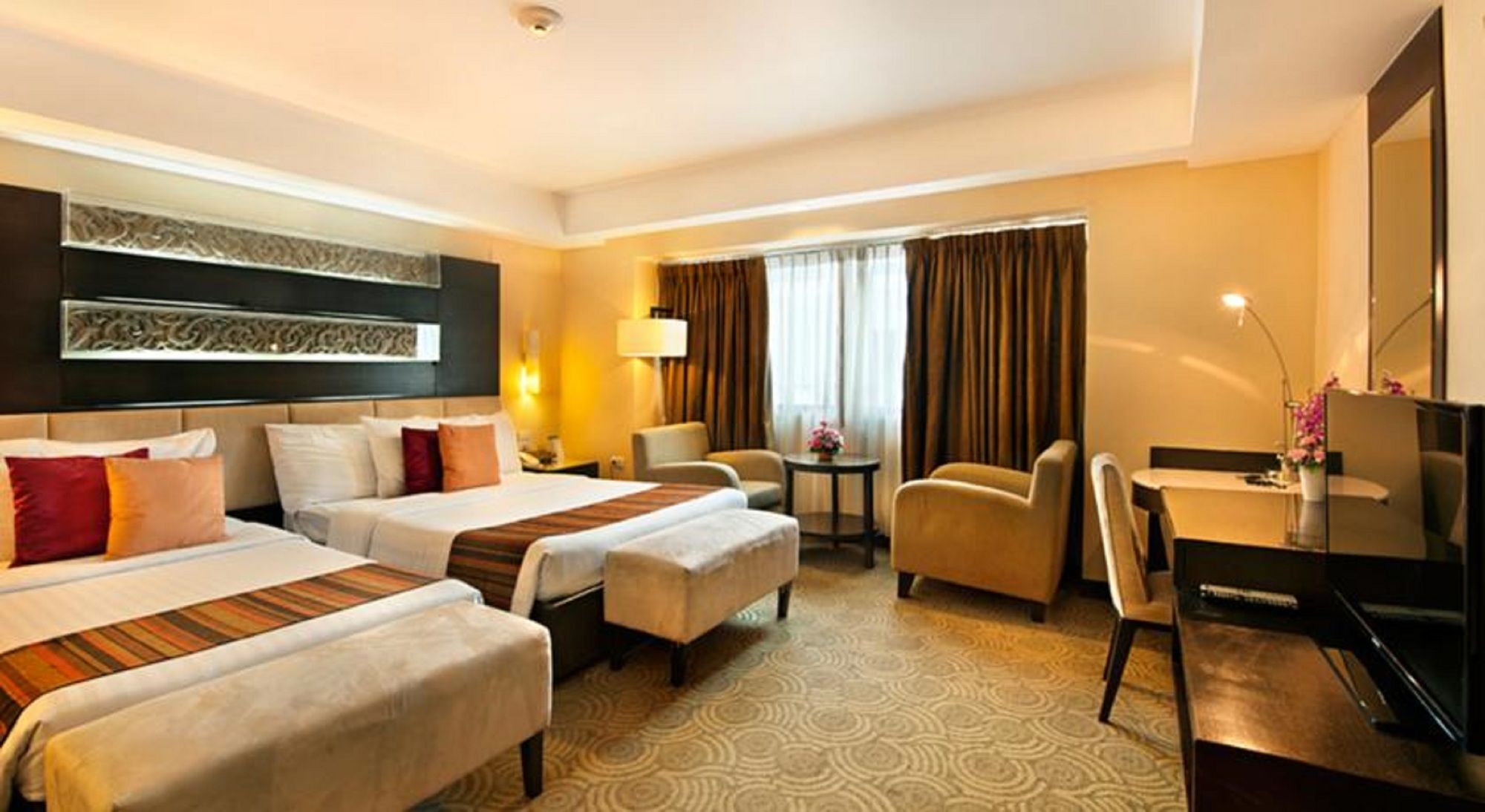 Фото Grace Hotel Bangkok