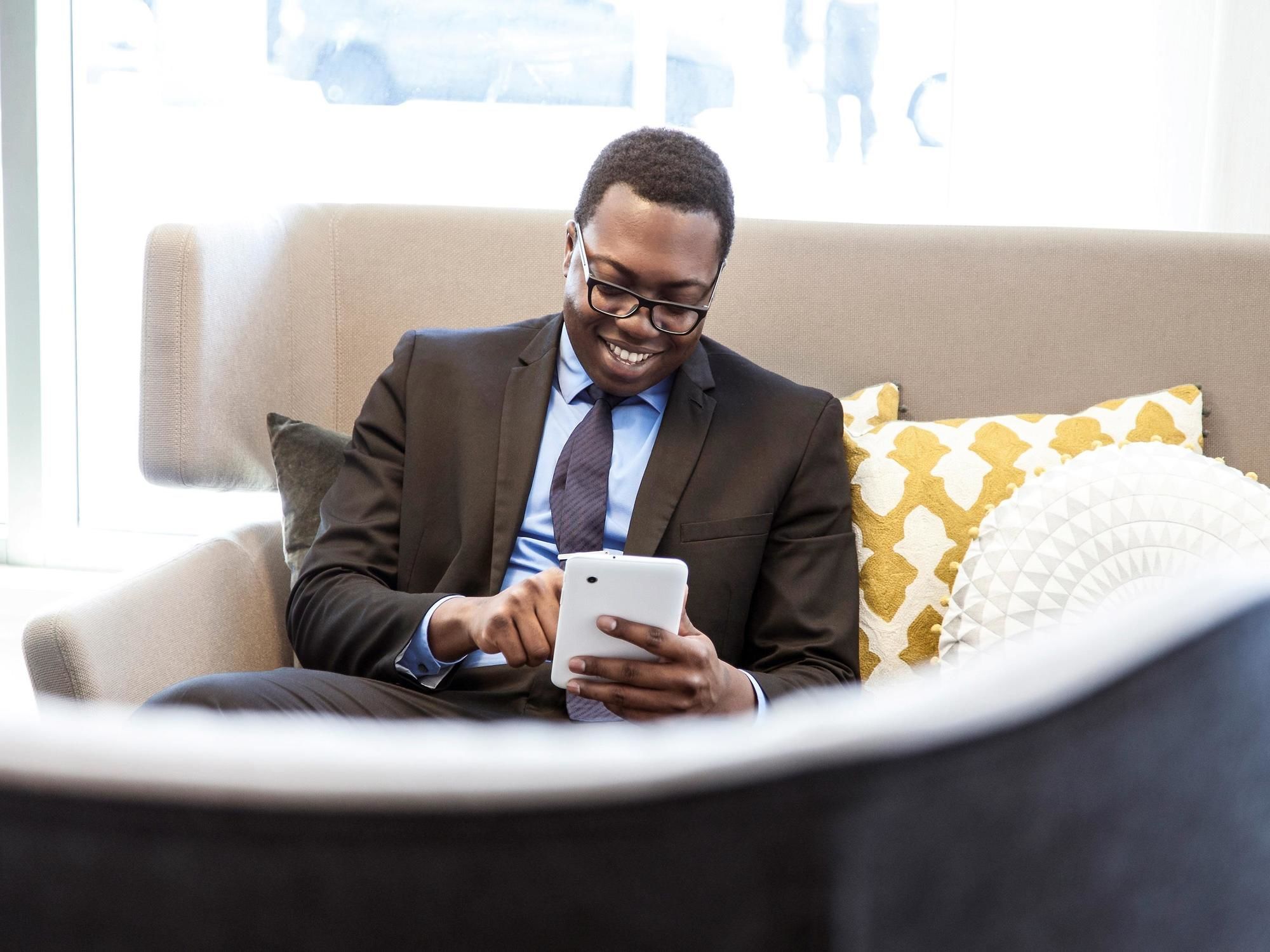 Фото Novotel Paris Saint Denis Stade Basilique