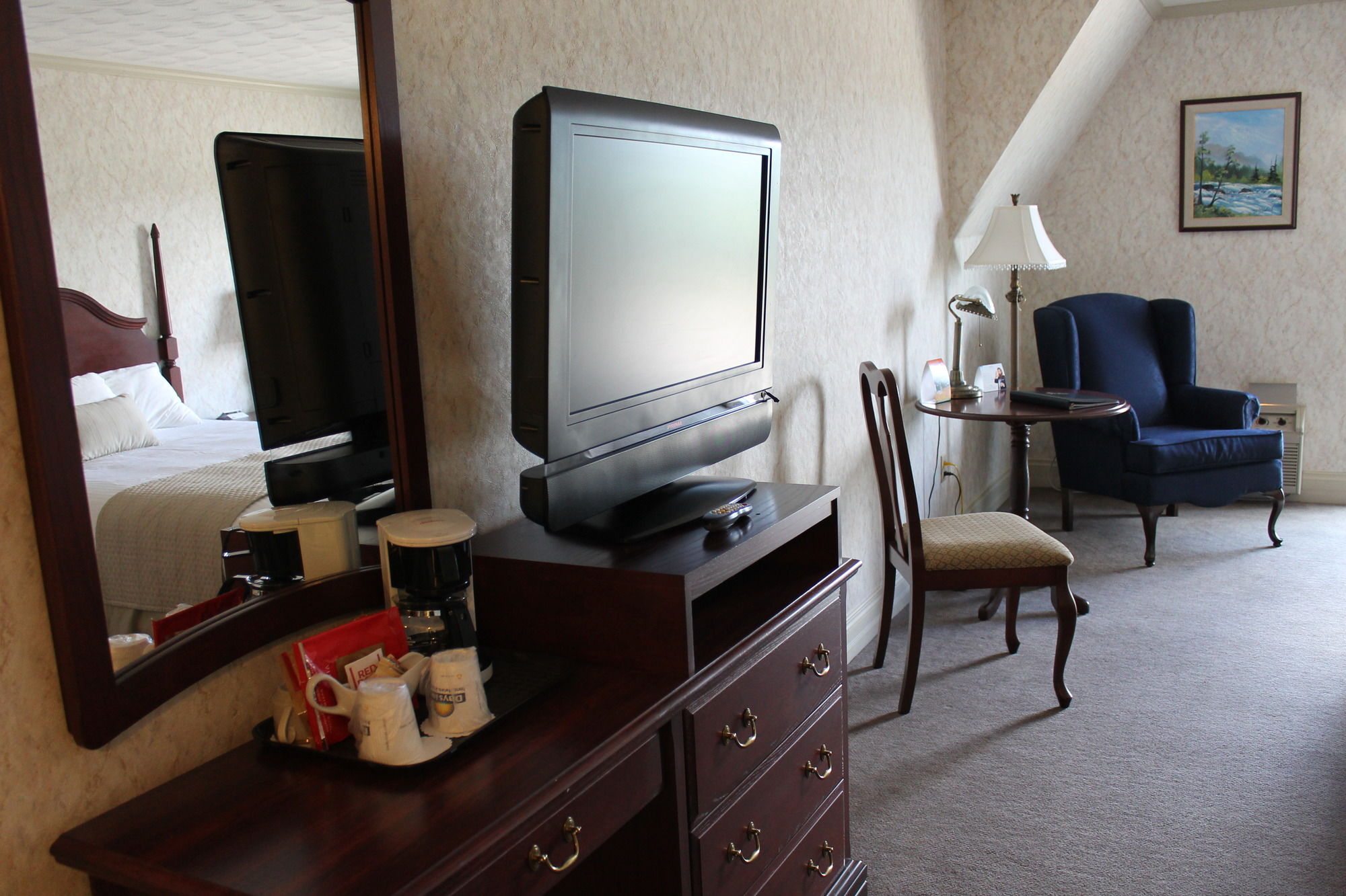 Фото Days Inn by Wyndham Edmundston