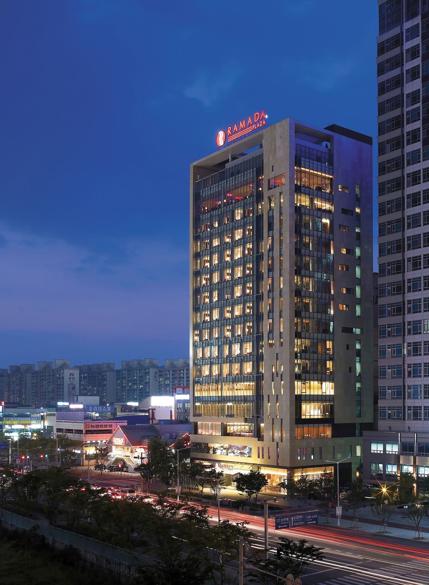Фото Ramada Plaza Gwangju