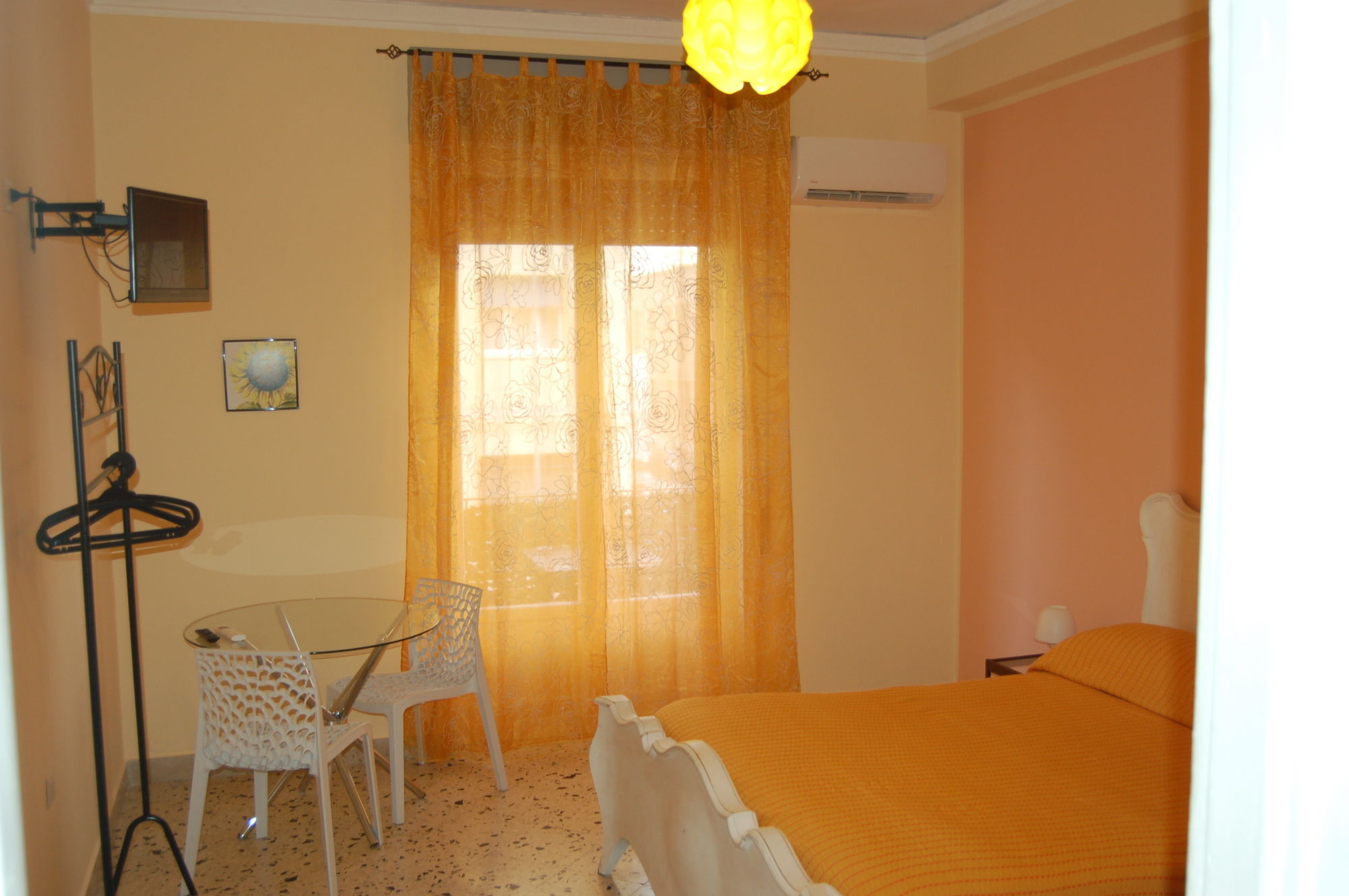 Фото Antadia B&b