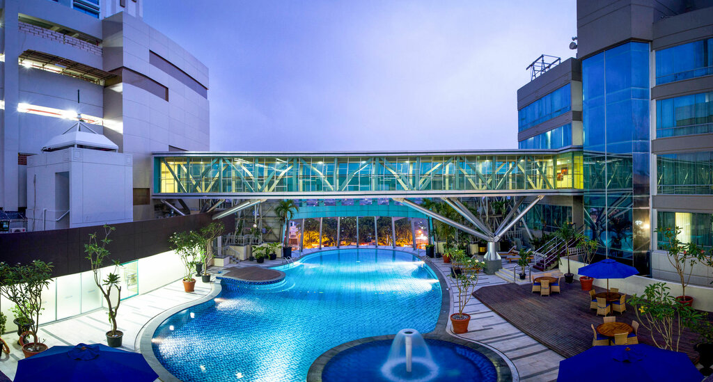 Hotel Swimming Pool, Hotel Horison, Bekasi, Bekasi, photo