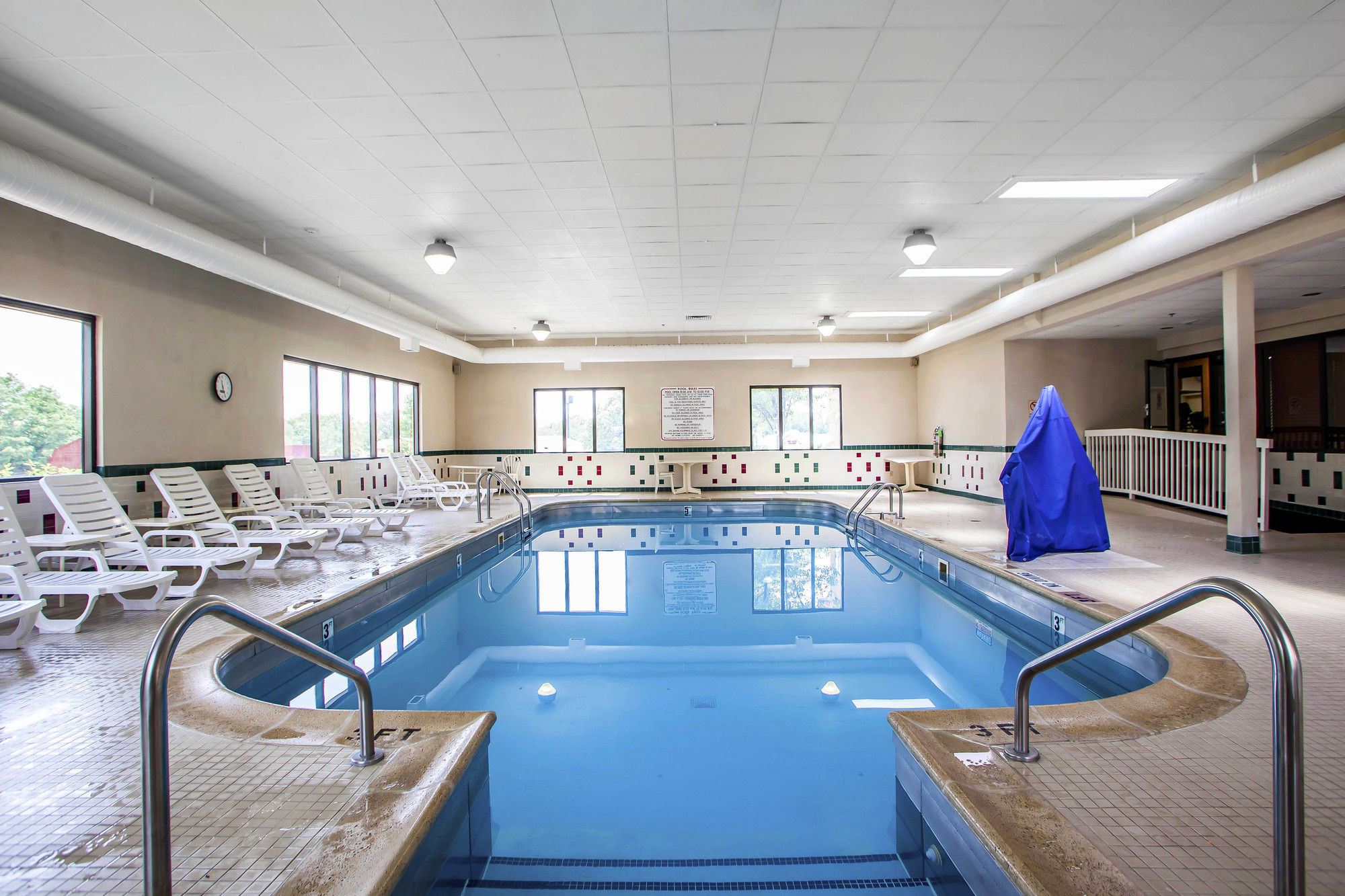 Фото Comfort Suites near Route 66