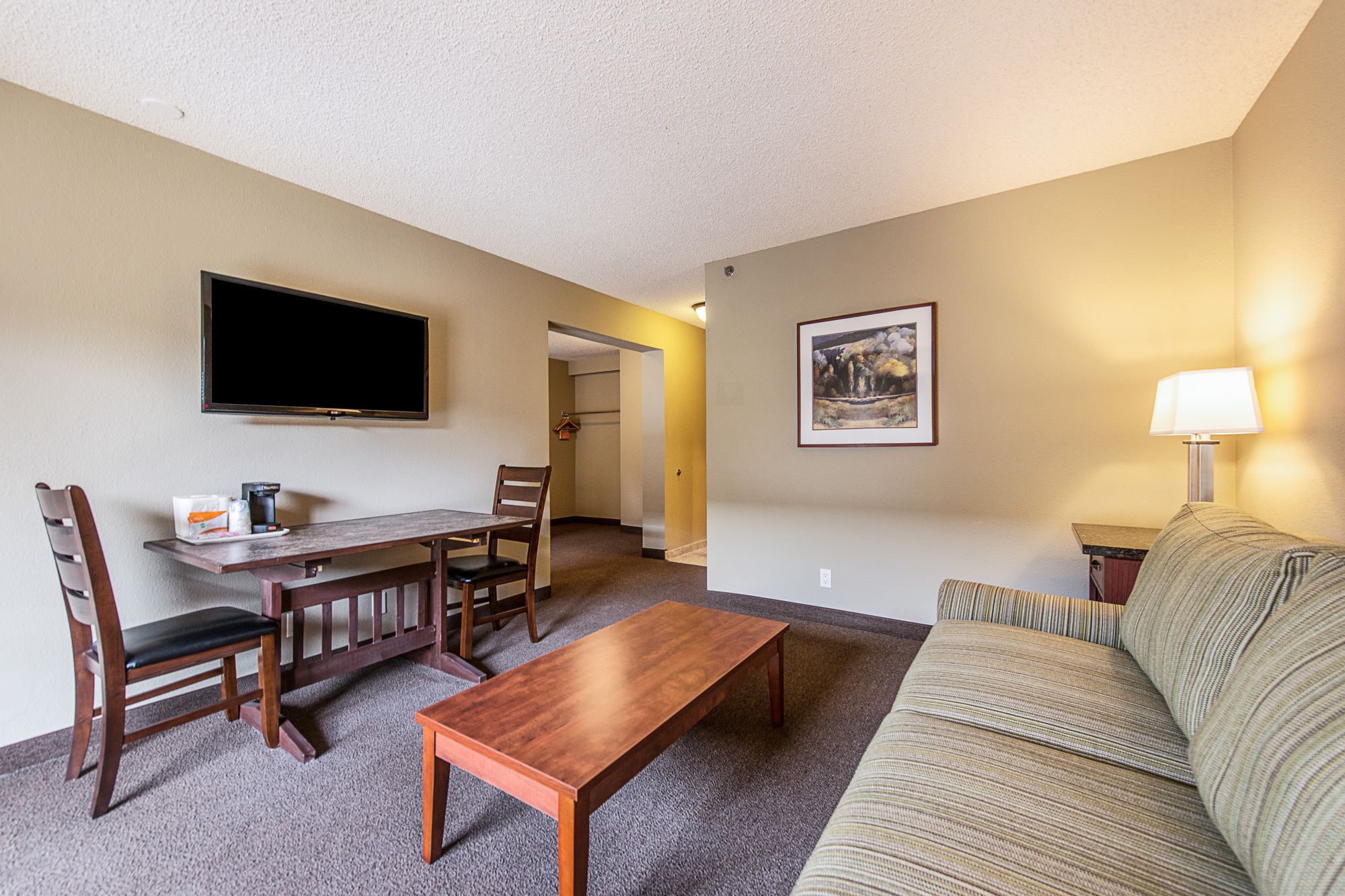 Фото Rodeway Inn & Suites Portland - Jantzen Beach