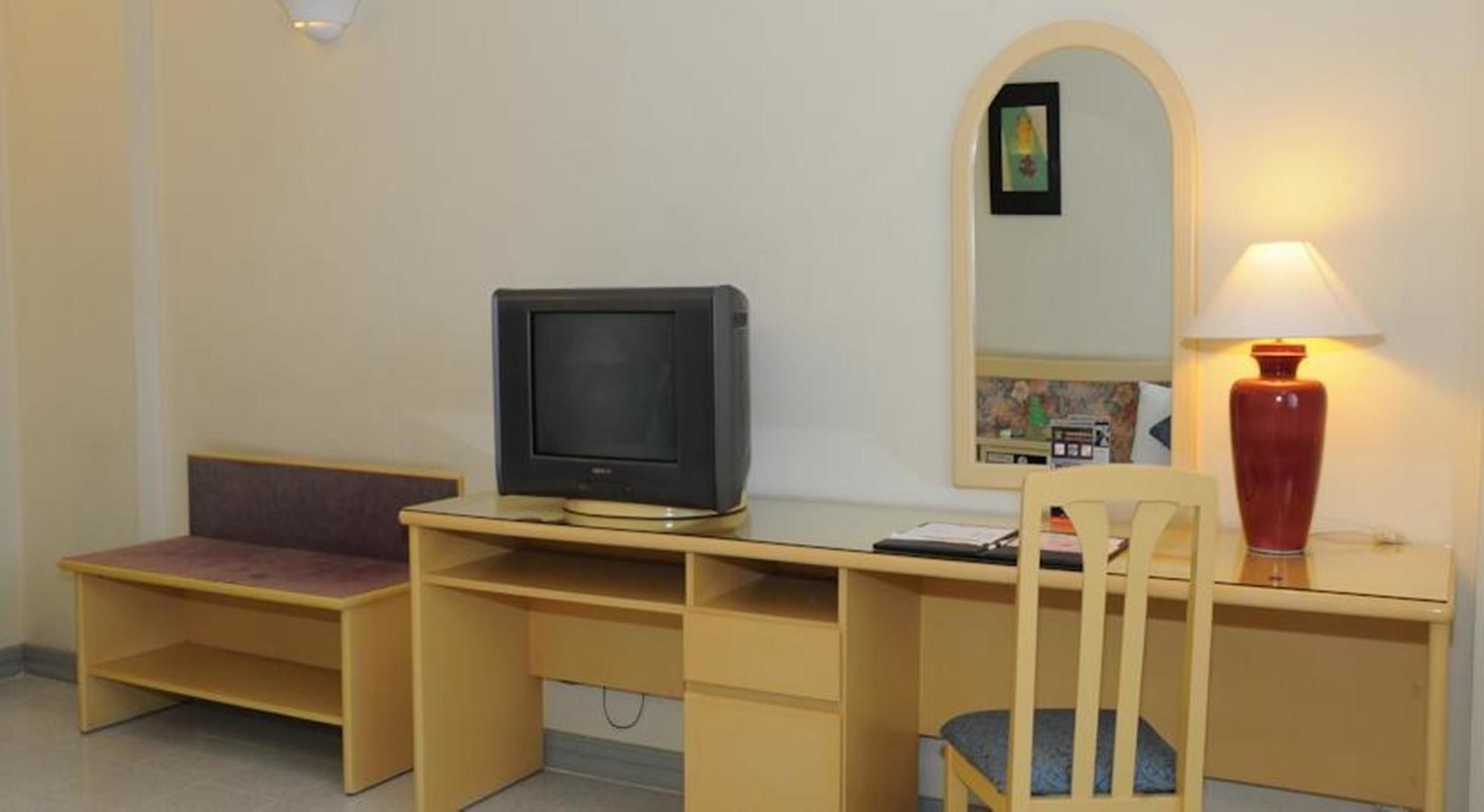 Фото Bat Dat Hotel