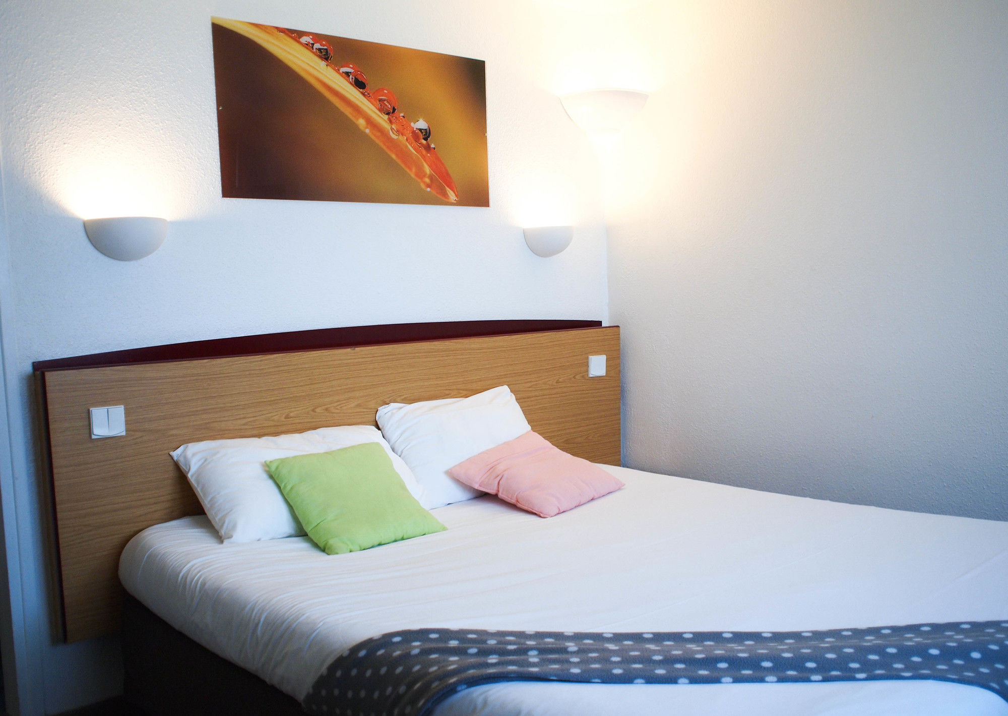 Фото Hôtel Inn Design La Rochelle Resto Novo