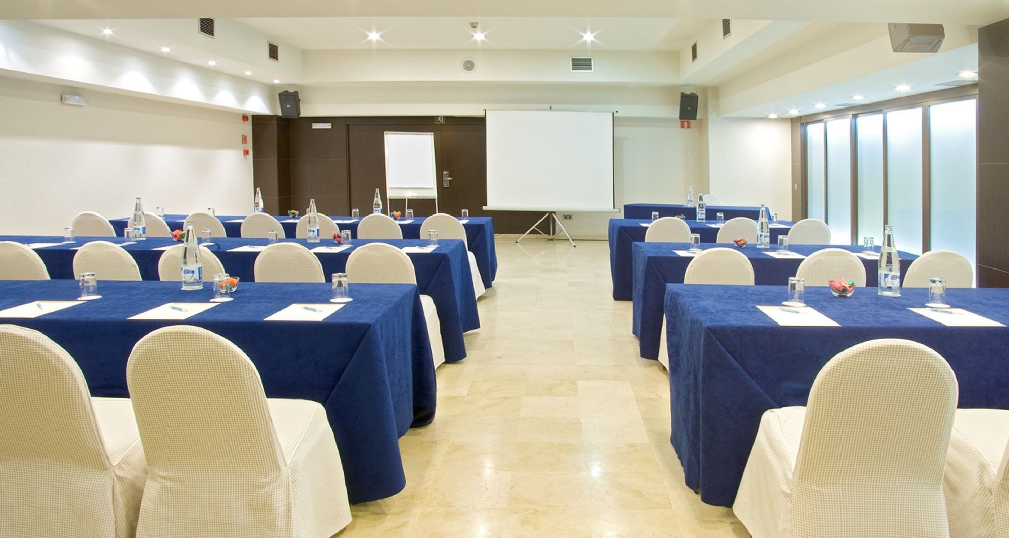 Фото Nh Lleida Pirineos