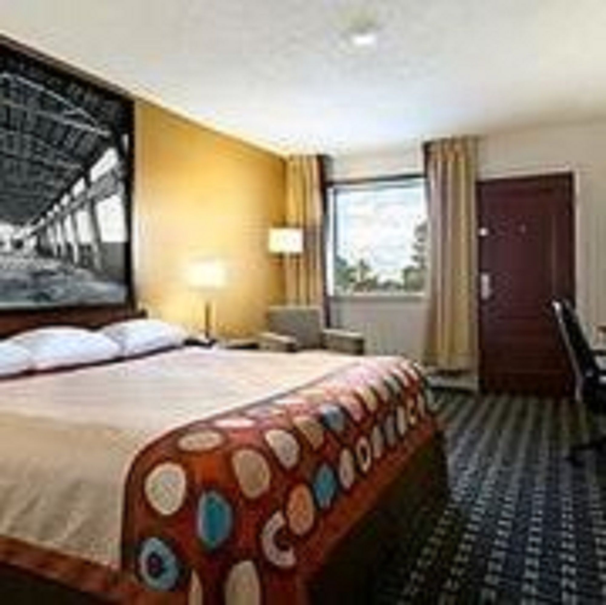 Фото Super 8 by Wyndham Fox Creek