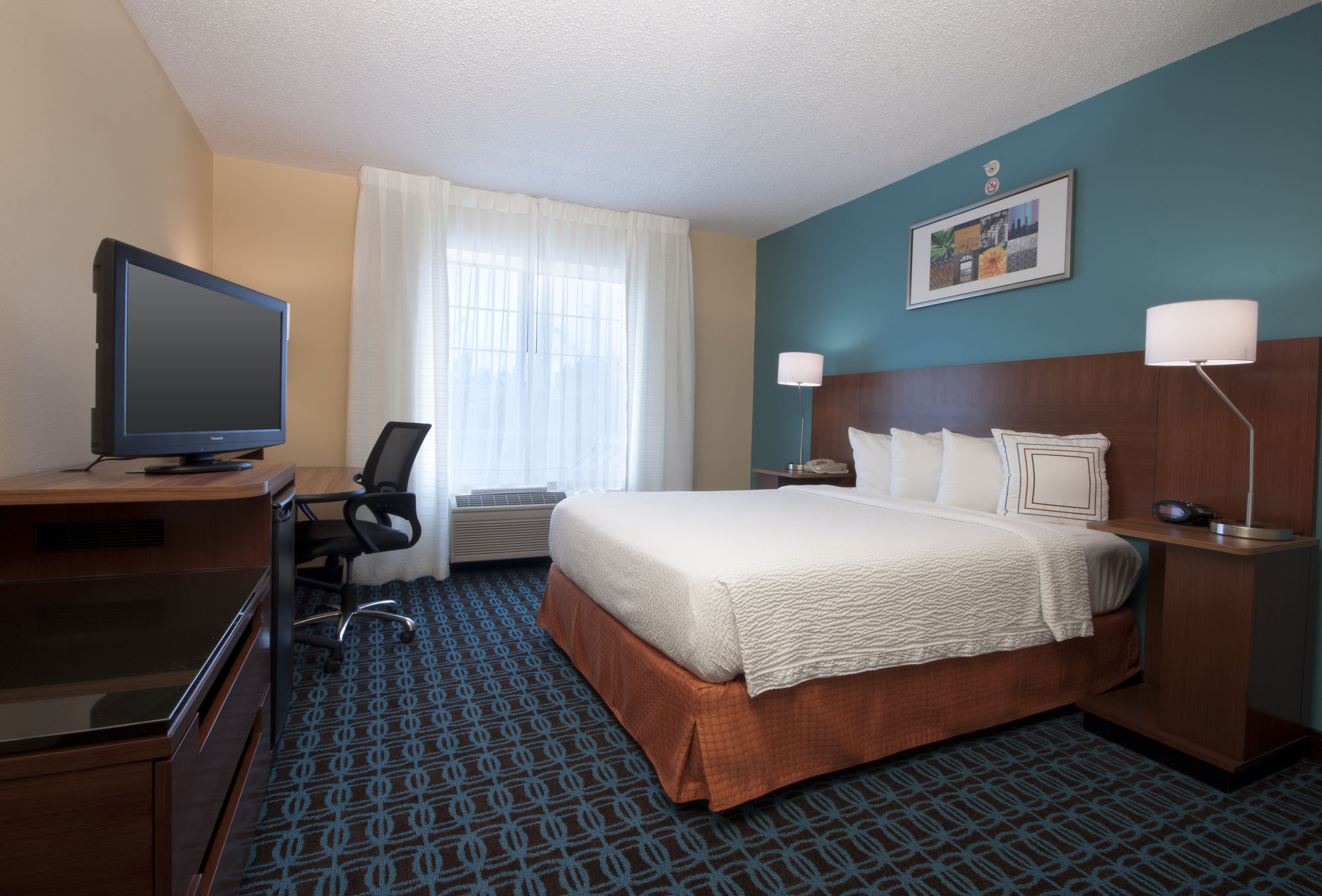 Фото Fairfield Inn & Suites Houston The Woodlands