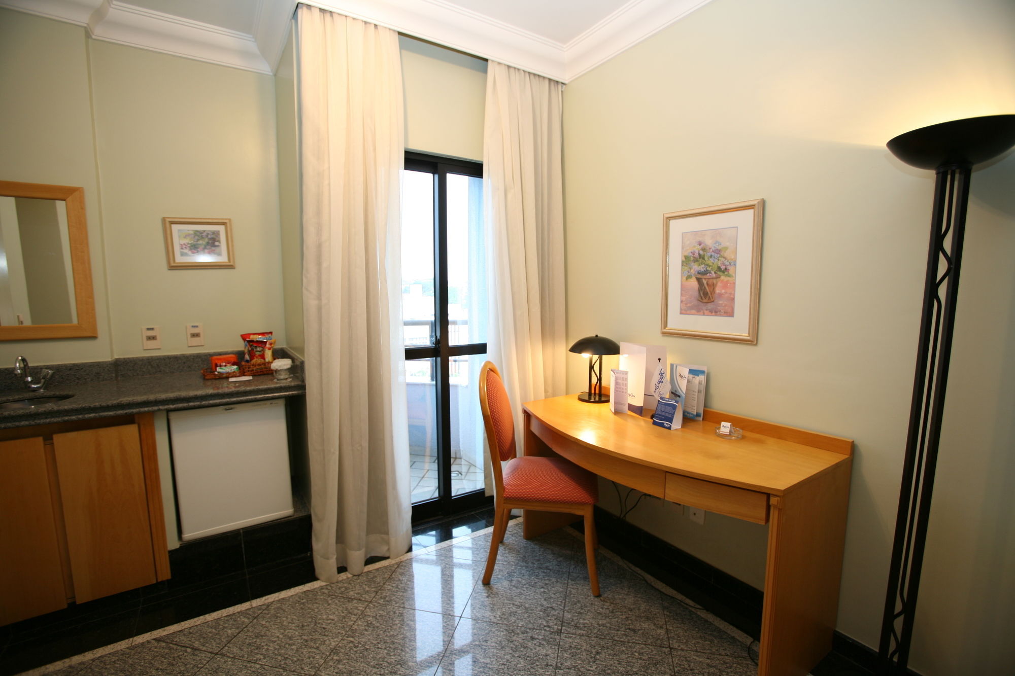 Фото Plaza Inn Executive