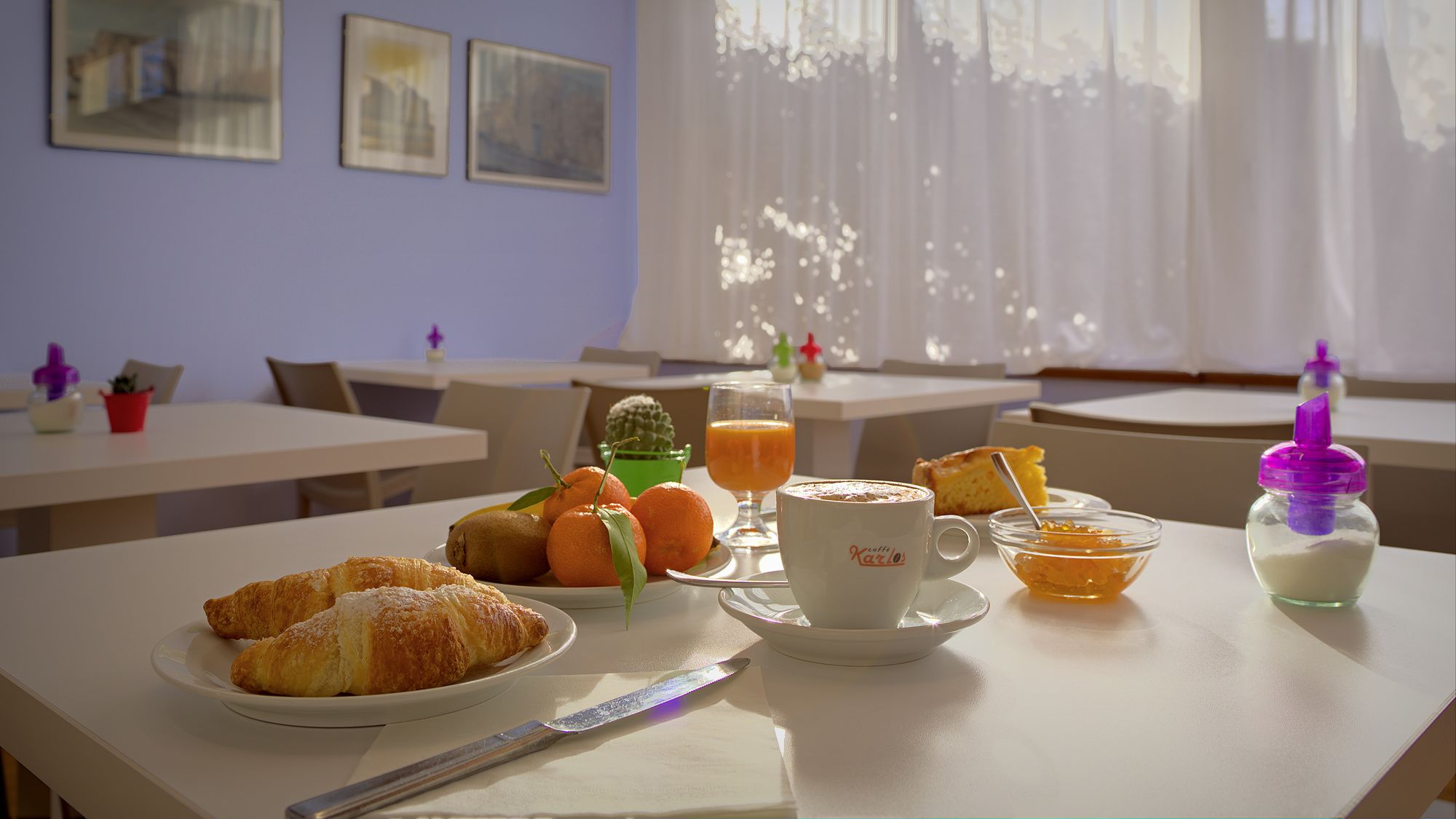 Фото Mistral Hotel