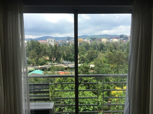 Внешний вид отеля Baguio Burnham Suites в Багио, фото 4