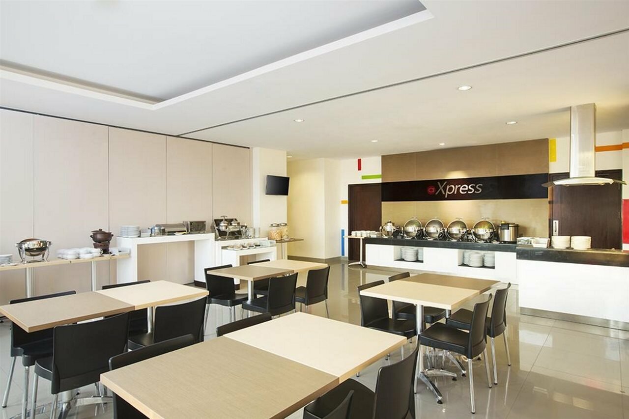 Фото Amaris Hotel Simpang Lima