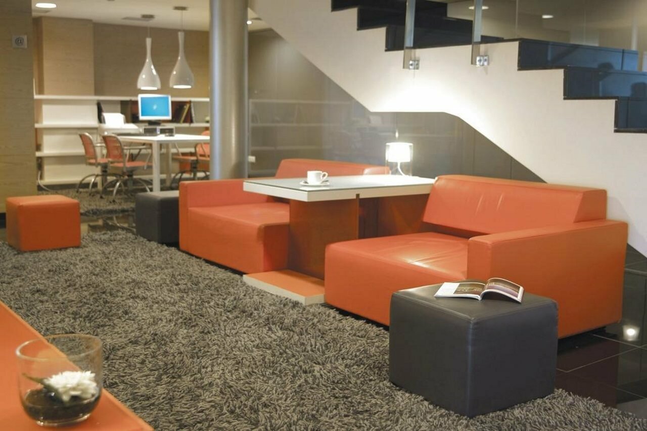 Фото Hesperia Barcelona Fira Apartments