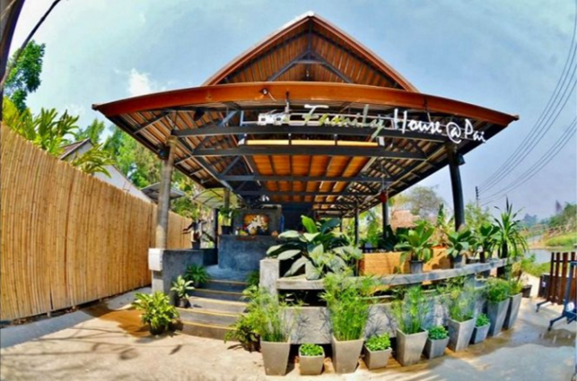 Фото Family House @ Pai